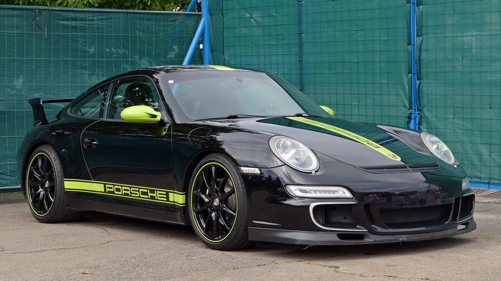 PORSCHE 911