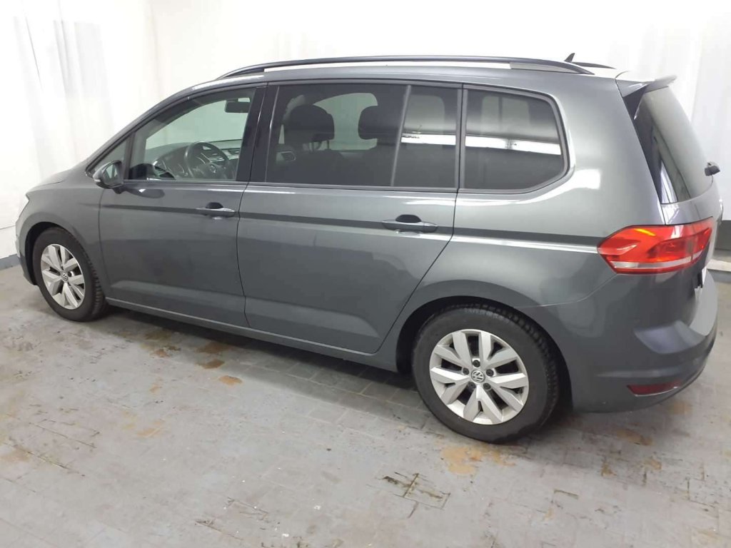 VOLKSWAGEN TOURAN 1.6 TDI SCR Comfortline