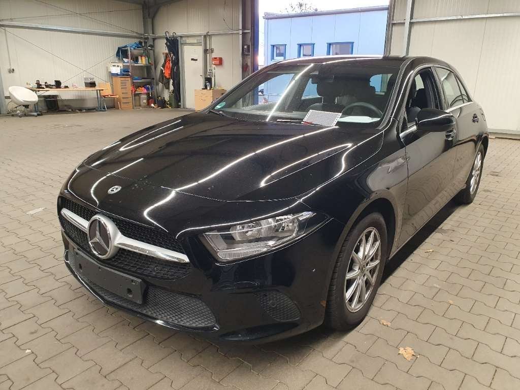 MERCEDES-BENZ Třídy A 200 Style
