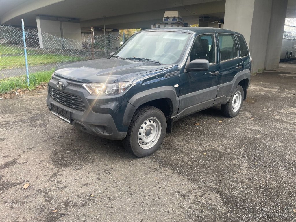 LADA Niva Travel