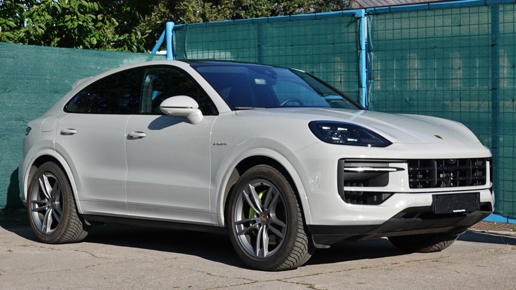 PORSCHE CAYENNE E-Hybrid 3.0/346 kW