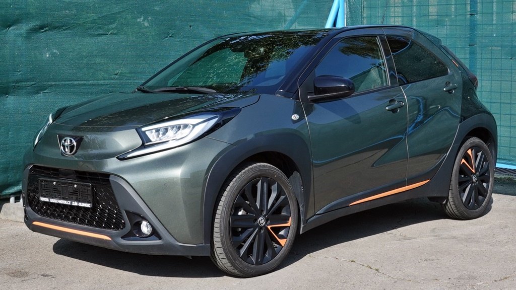 TOYOTA AYGO X Limited S‑CVT 1.0 VVT-i/53 kW