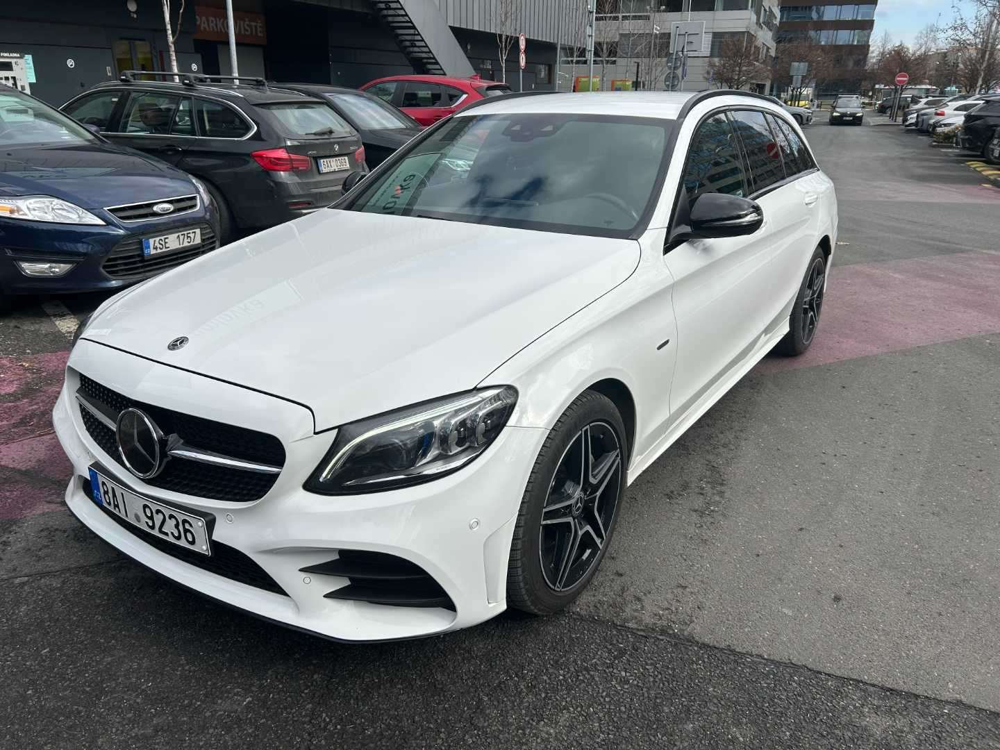 MERCEDES-BENZ C 