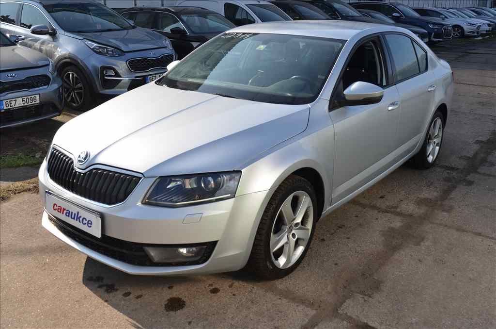 Škoda Octavia III. 1,6 TDI DSG STYLE