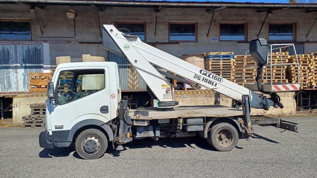 Nissan Cabstar