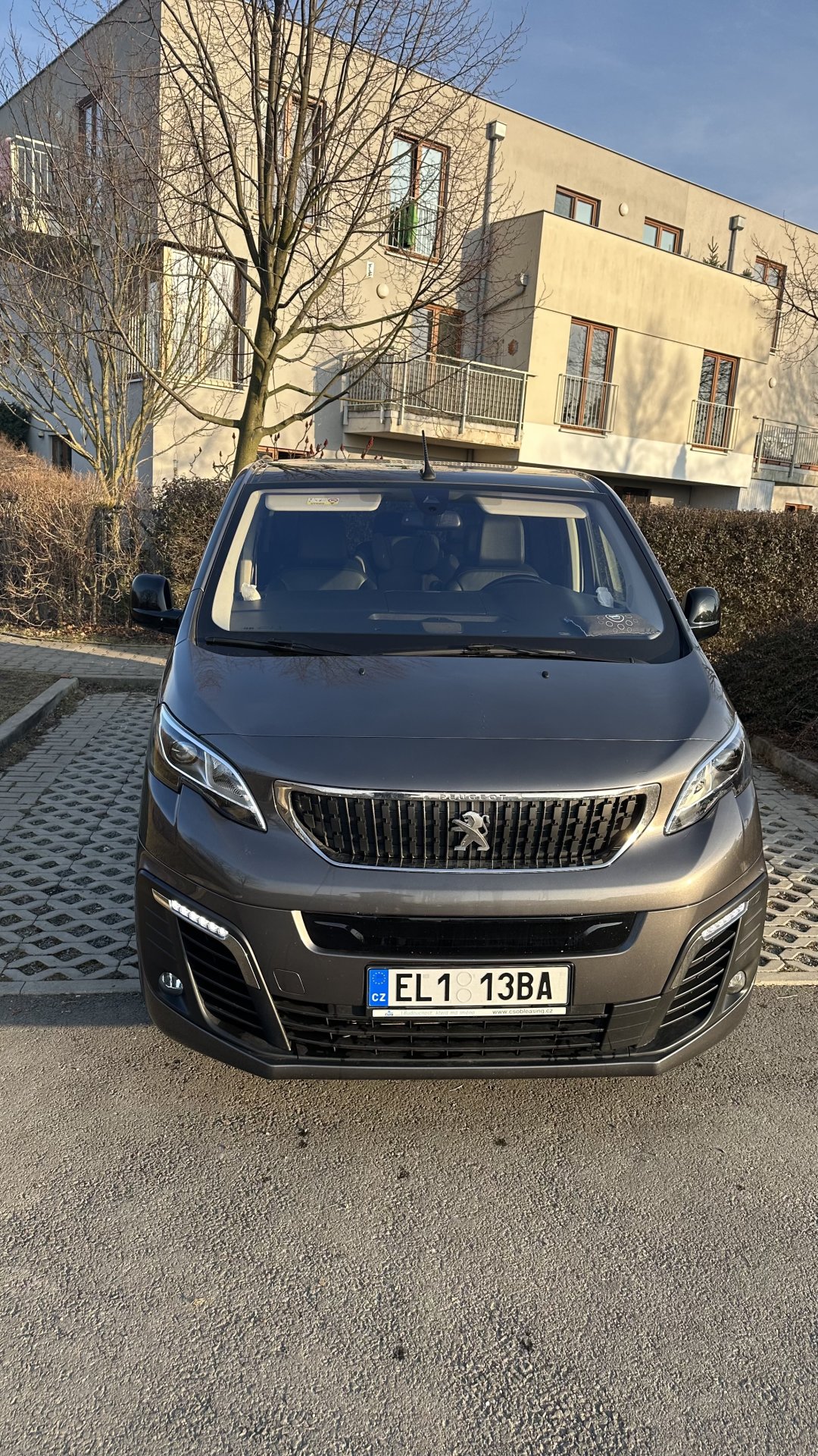 PEUGEOT Traveller 100kW / 75kWh