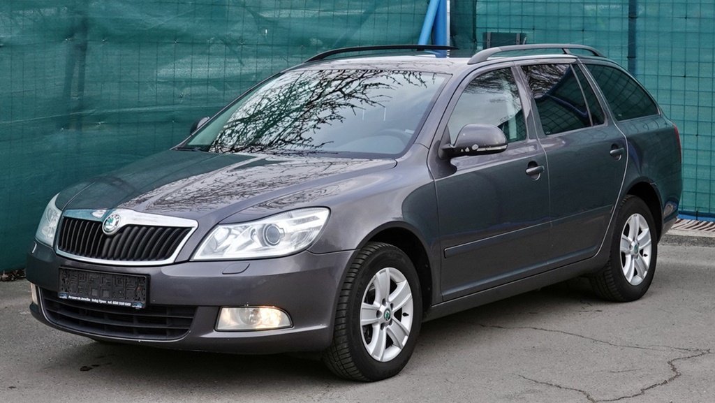 ŠKODA OCTAVIA Elegance Edition Combi 4×4 2.0 TDI/103 kW