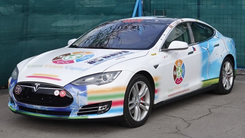 TESLA S Dual Motor P85D – 66 kW