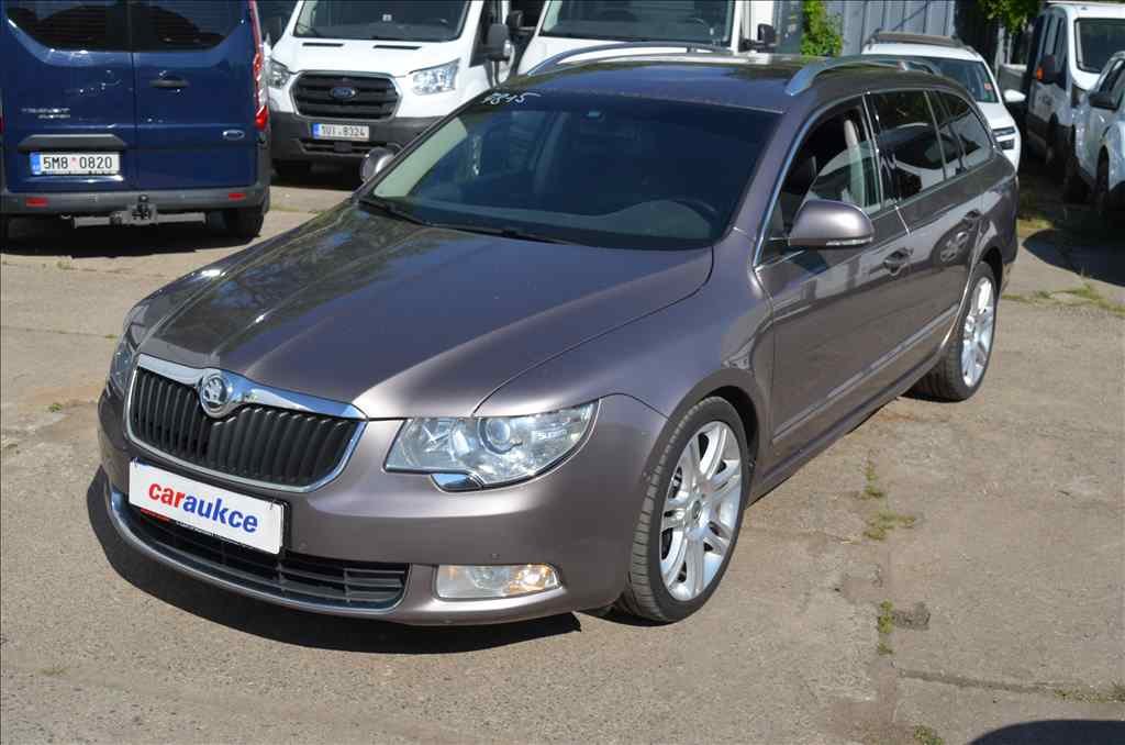 Škoda Superb COMBI II. 3,6 FSI 4X4 DSG