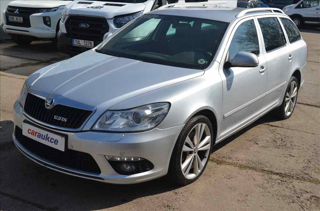 Škoda Octavia COMBI II. 2,0 TDI RS DSG