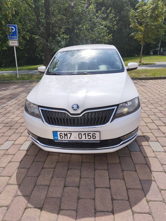 ŠKODA Rapid benzín