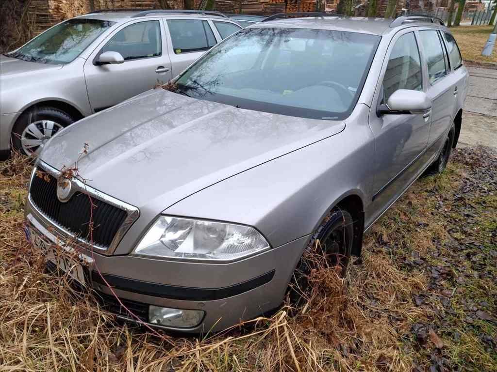 Škoda Octavia COMBI II. 2,0 TDI DPF 4X4 ELEGANCE