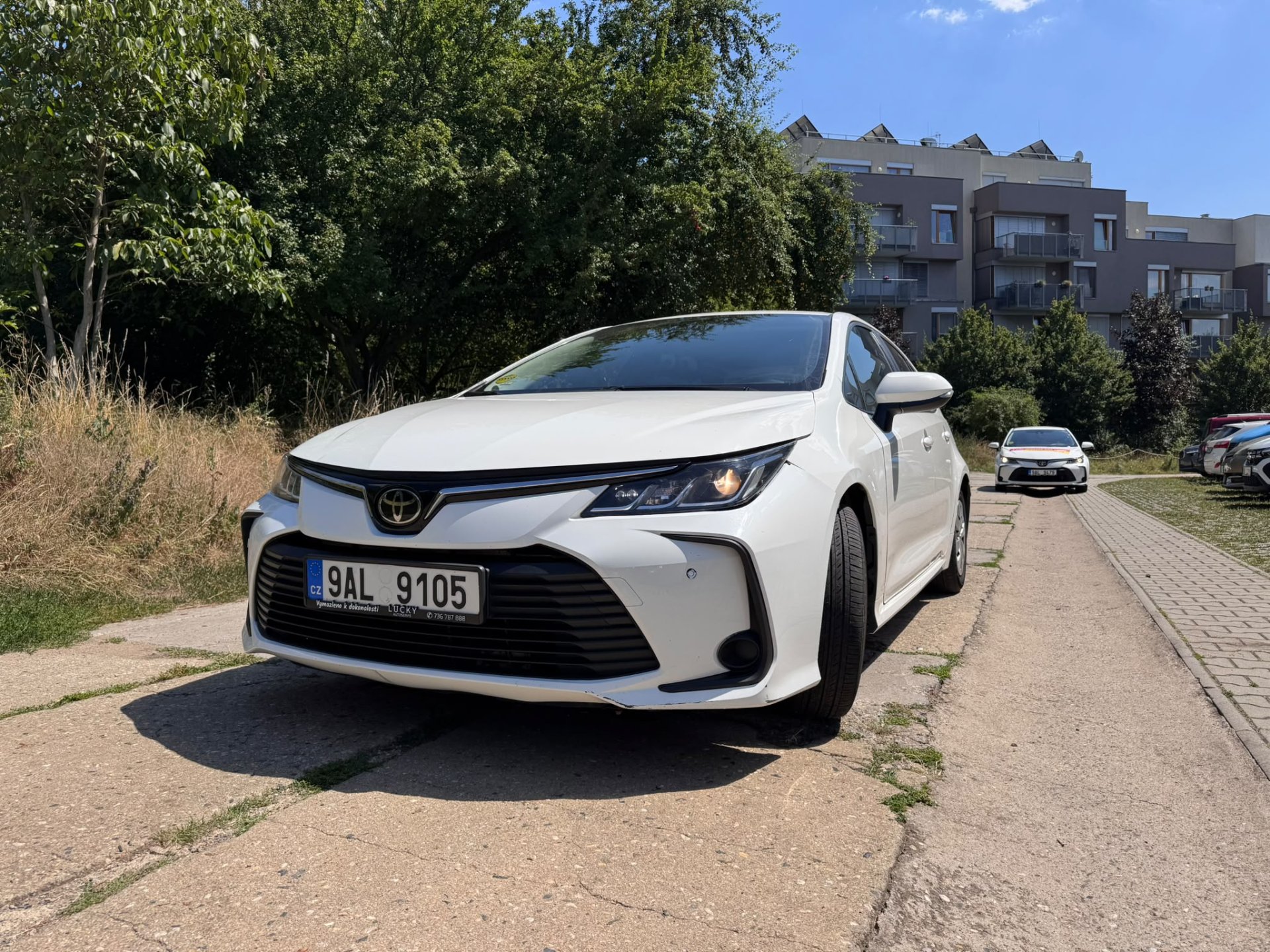 TOYOTA COROLLA