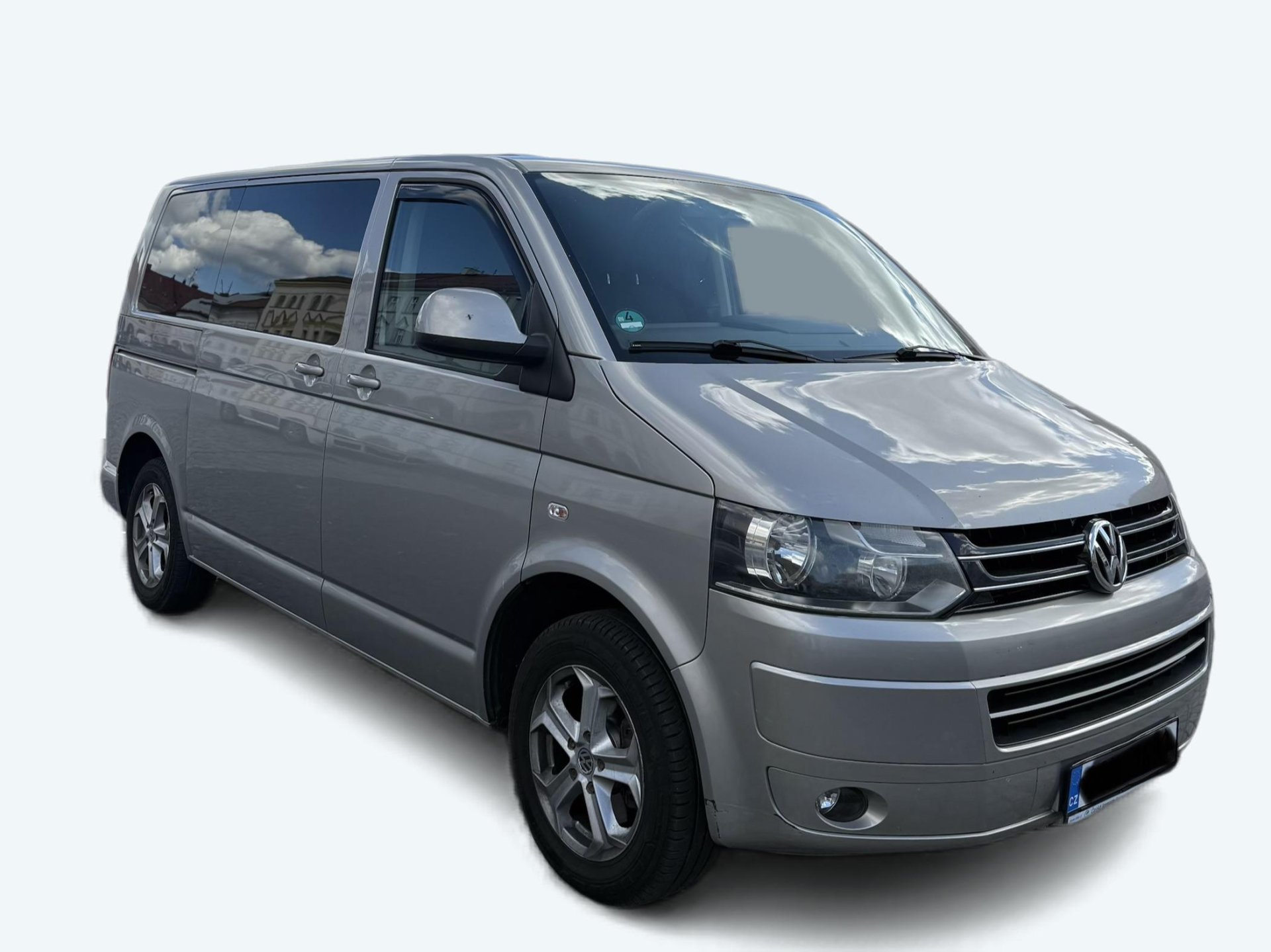 VOLKSWAGEN MULTIVAN