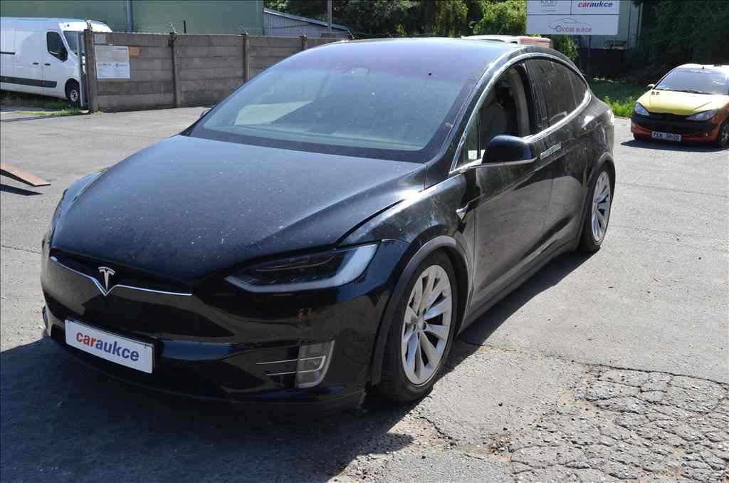 Tesla model X DUAL MOTOR